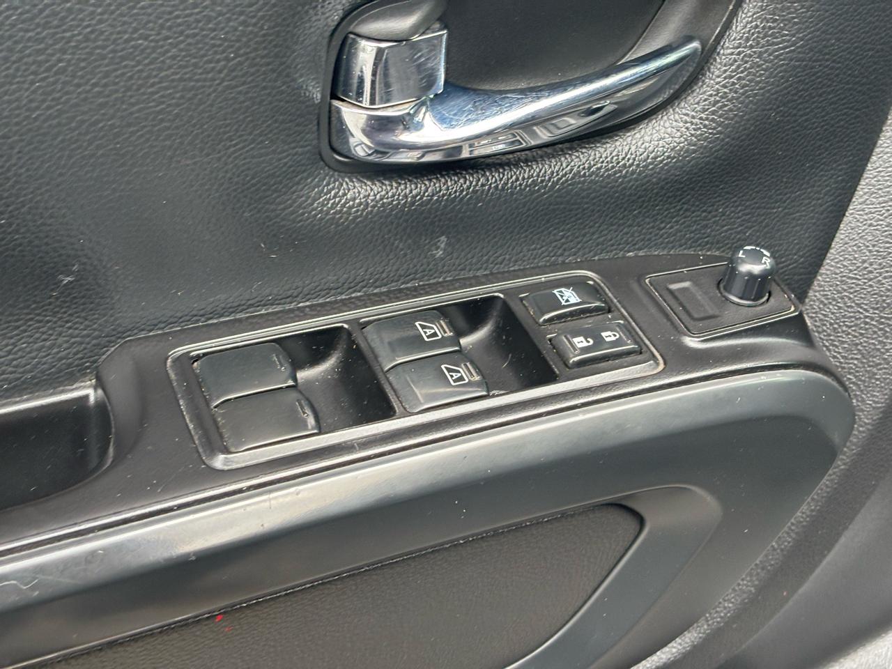 Nissan Titan 4x2 Crew Cab SV 2018