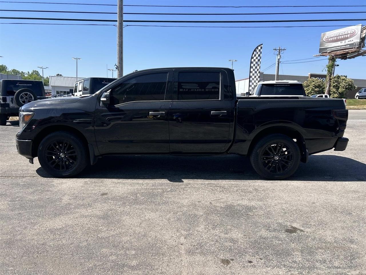 Nissan Titan 4x2 Crew Cab SV 2018