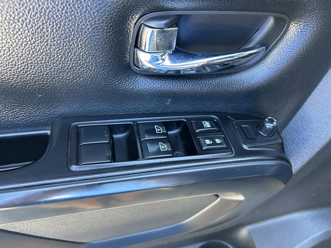 Nissan Titan 4x2 Crew Cab SV 2018