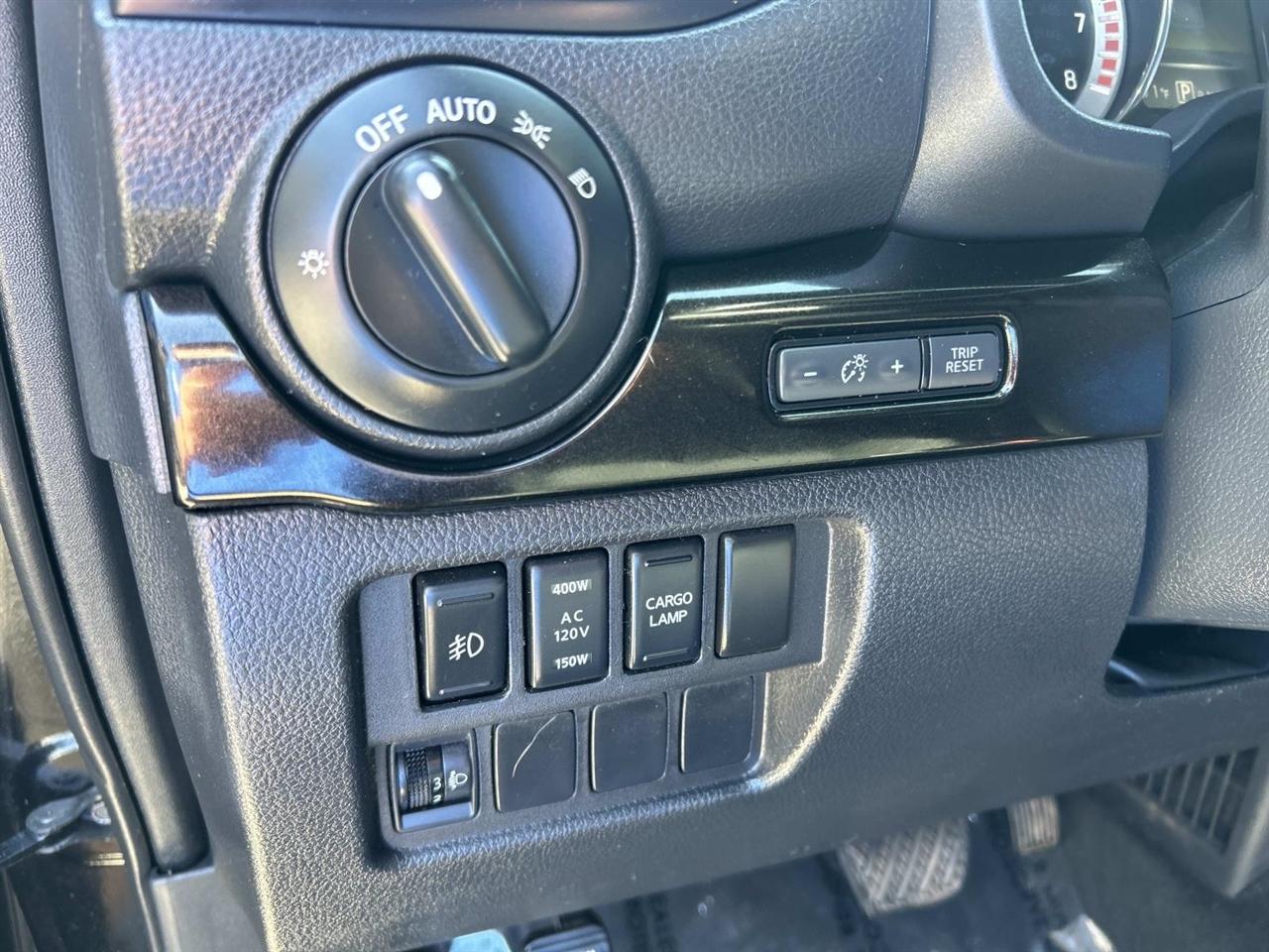 Nissan Titan 4x2 Crew Cab SV 2018