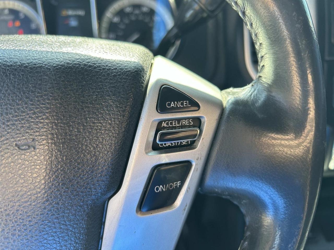 Nissan Titan 4x2 Crew Cab SV 2018