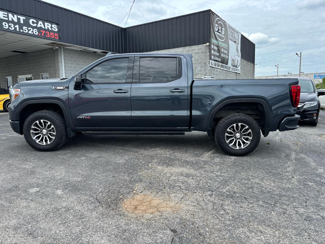 GMC Sierra 1500 4WD Crew Cab 147" AT4 2021