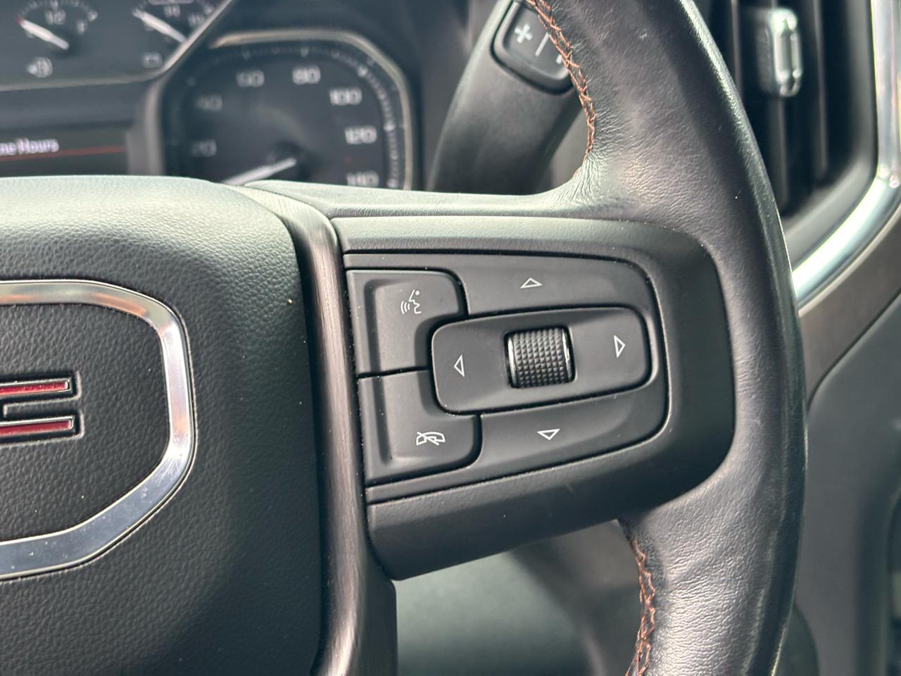 GMC Sierra 1500 4WD Crew Cab 147" AT4 2021