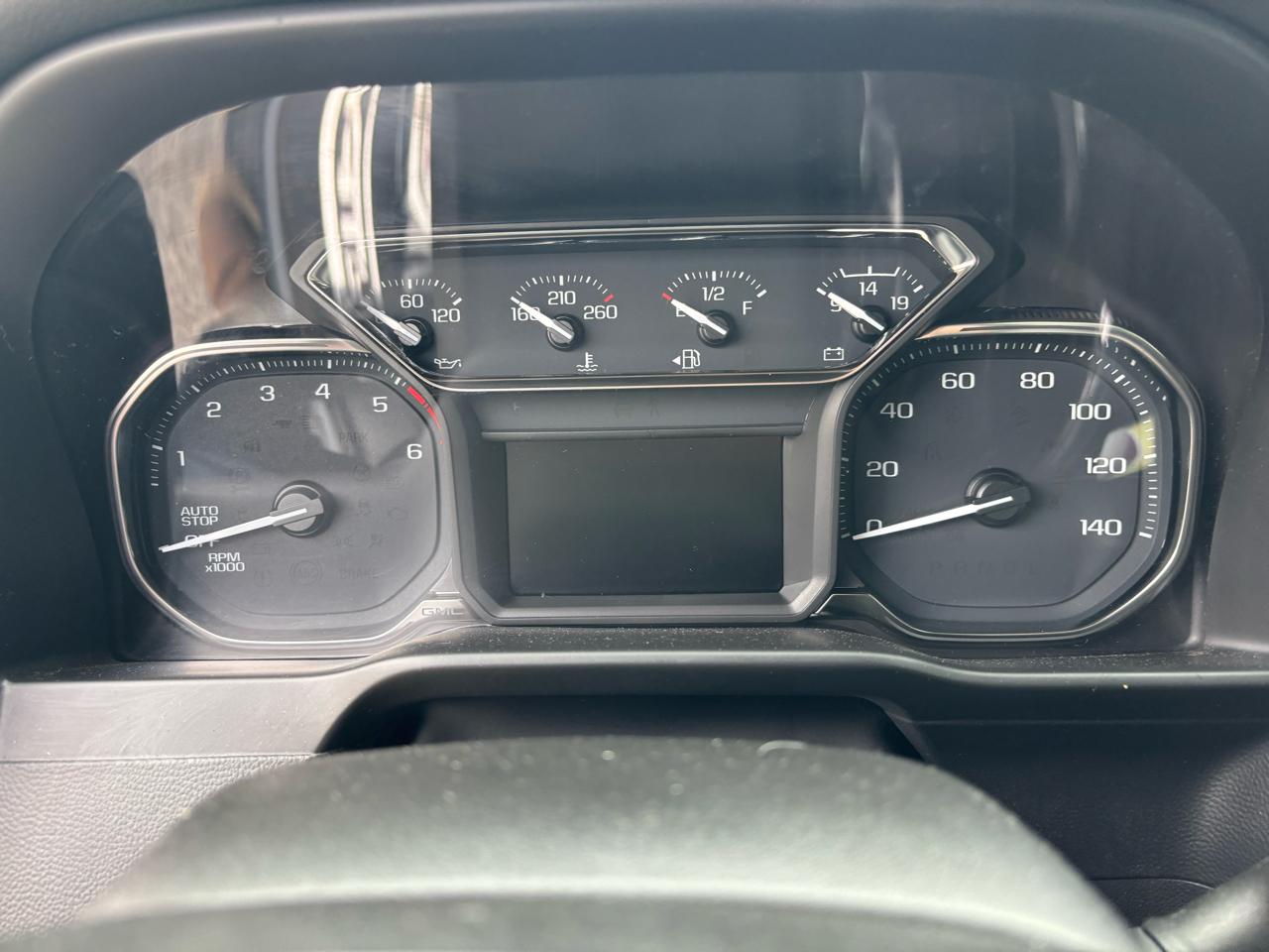 GMC Sierra 1500 4WD Crew Cab 147" AT4 2021