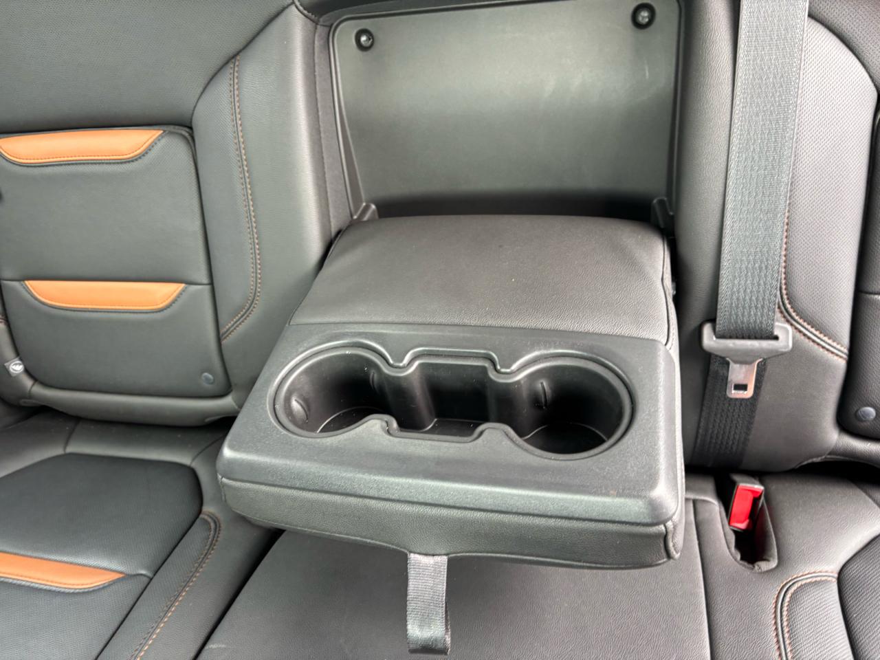 GMC Sierra 1500 4WD Crew Cab 147" AT4 2021