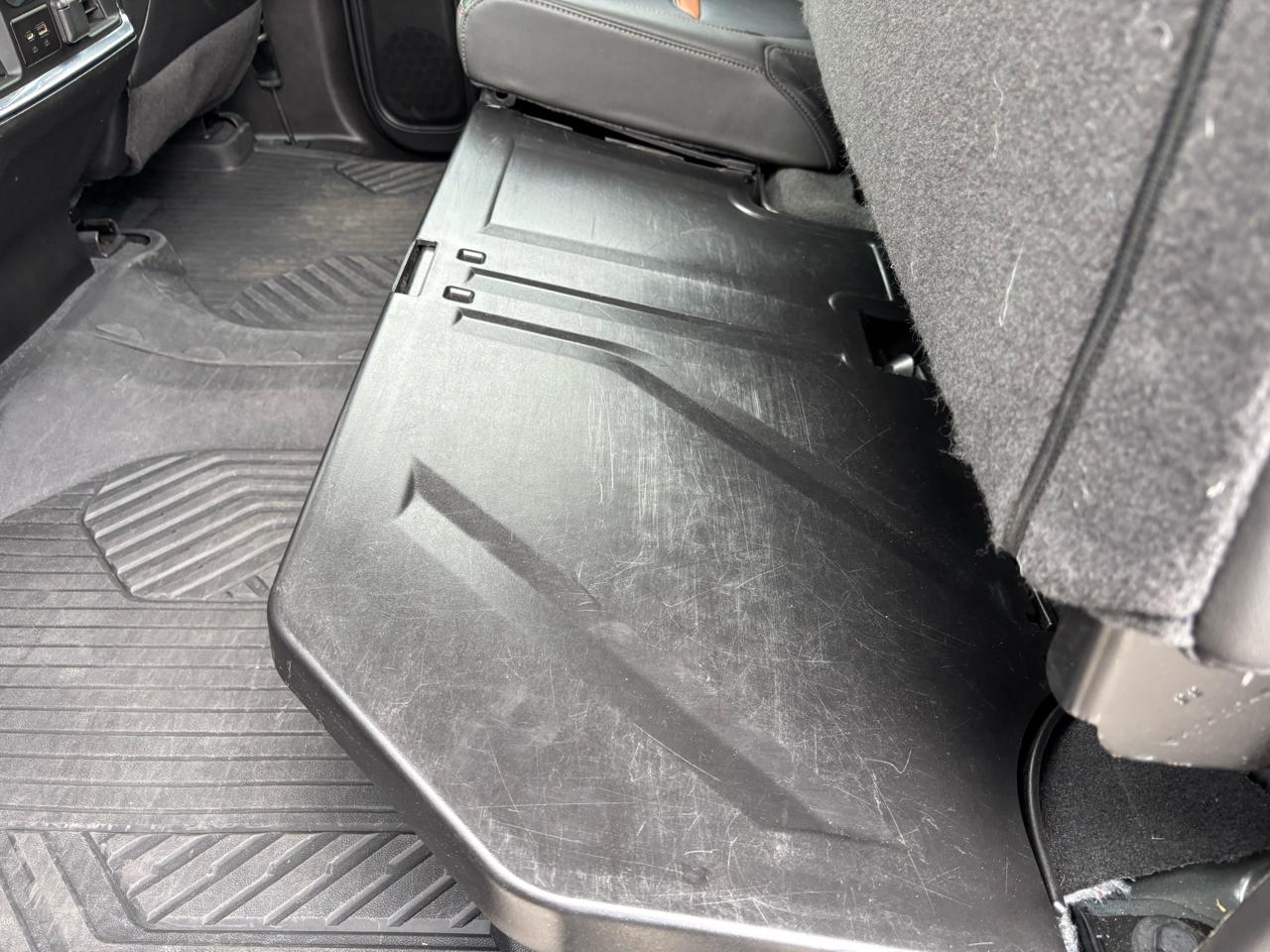 GMC Sierra 1500 4WD Crew Cab 147" AT4 2021