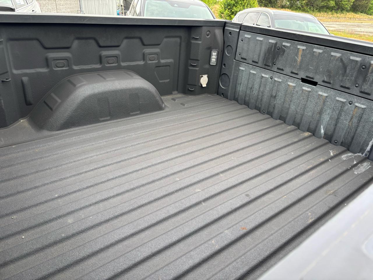 GMC Sierra 1500 4WD Crew Cab 147" AT4 2021