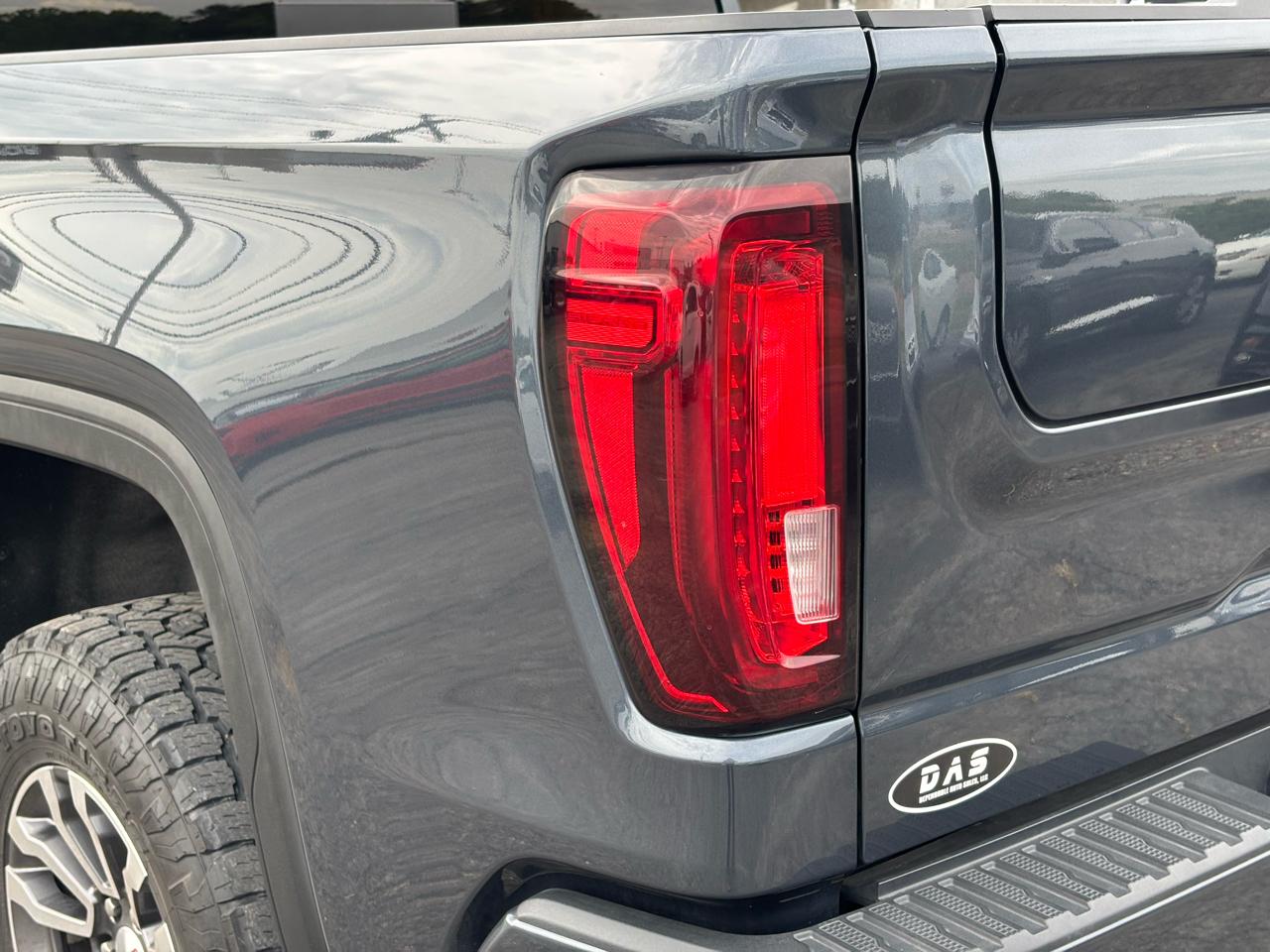 GMC Sierra 1500 4WD Crew Cab 147" AT4 2021