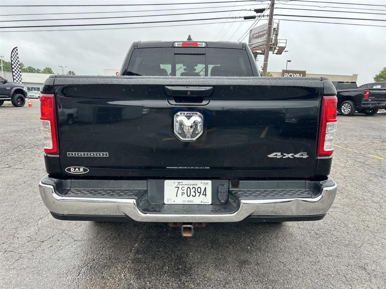 RAM 1500 Big Horn 4x4 Crew Cab 5'7" Box 2021