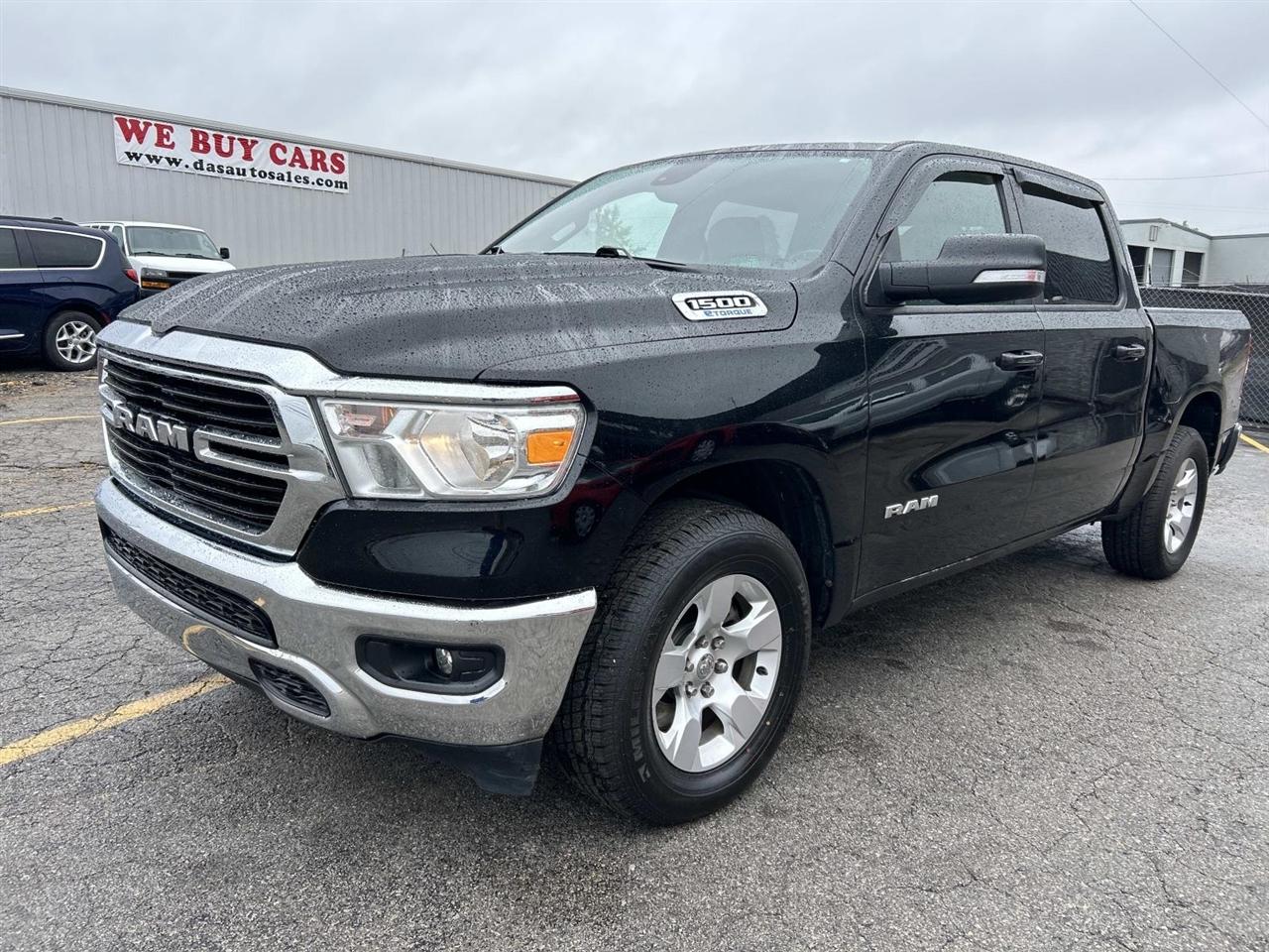 RAM 1500 Big Horn 4x4 Crew Cab 5'7" Box 2021