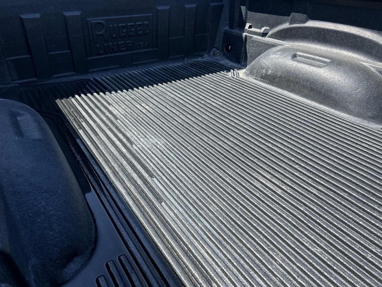 RAM 1500 Tradesman 4x2 Quad Cab 6'4" Box 2022