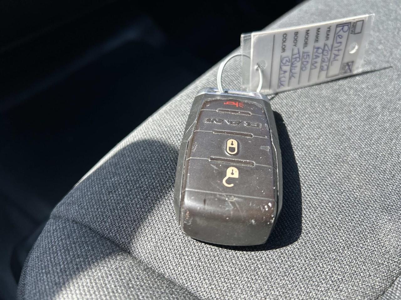 RAM 1500 Tradesman 4x2 Quad Cab 6'4" Box 2022