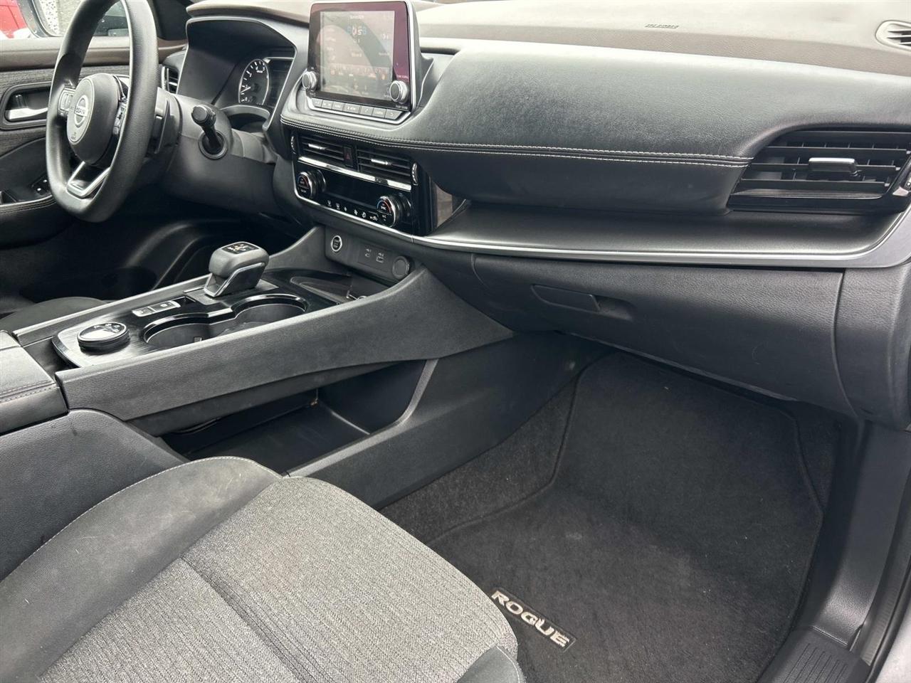 Nissan Rogue AWD SV 2021