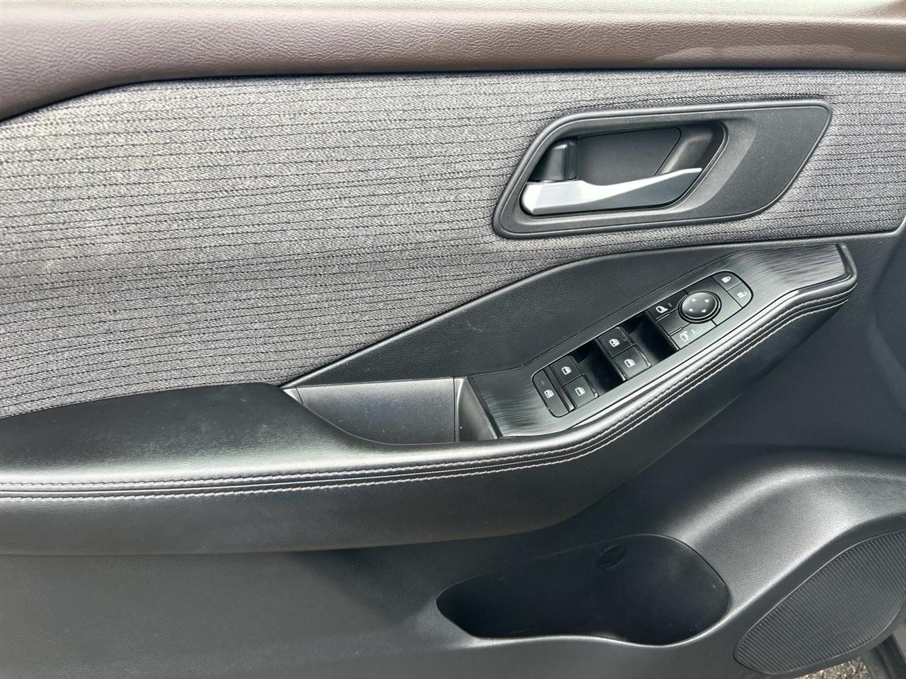 Nissan Rogue AWD SV 2021