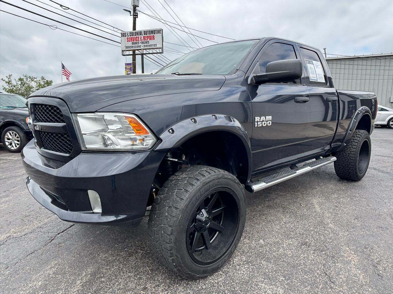 RAM 1500 4WD Quad Cab 140.5" Express 2016