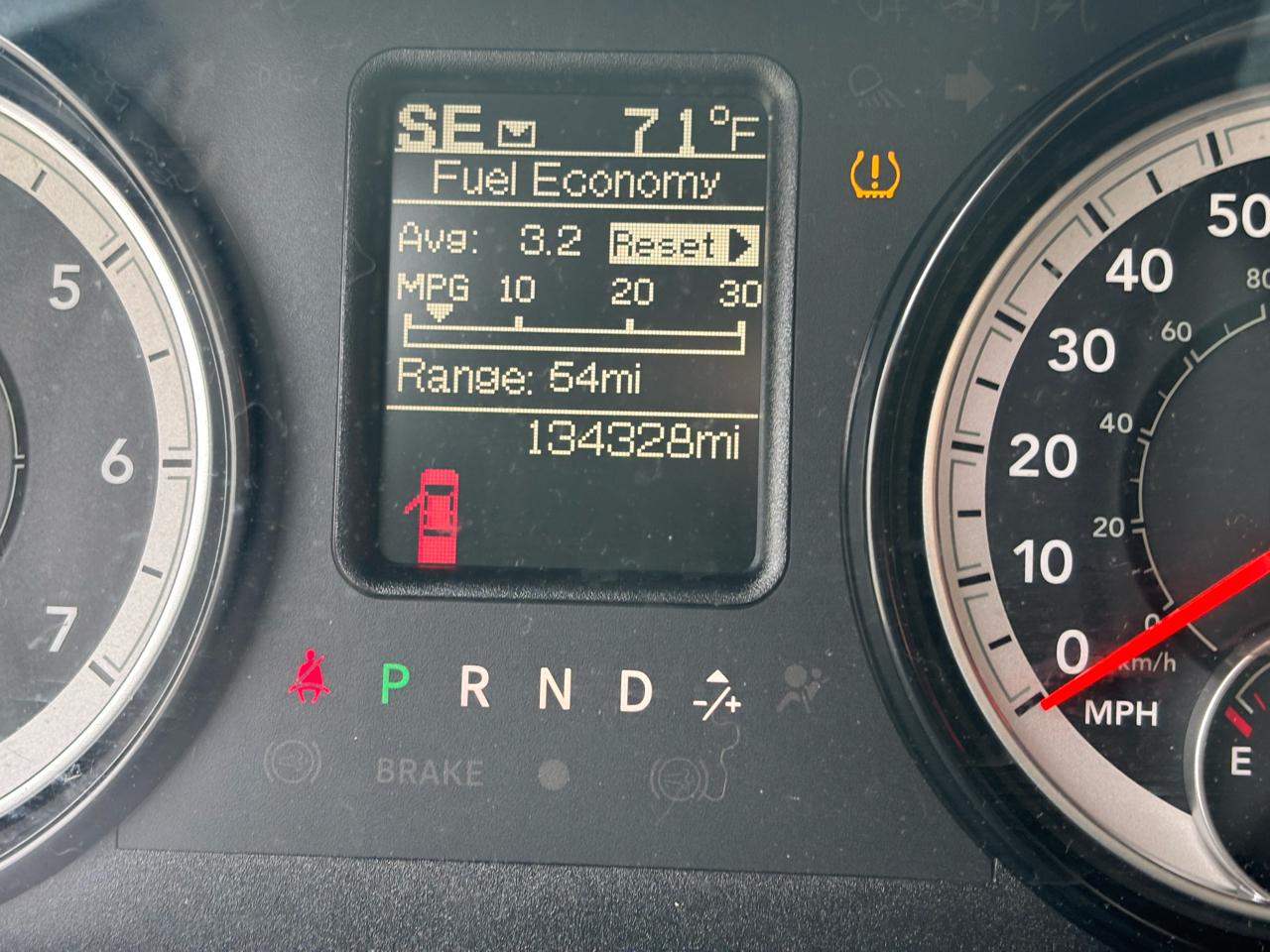 RAM 1500 4WD Quad Cab 140.5" Express 2016