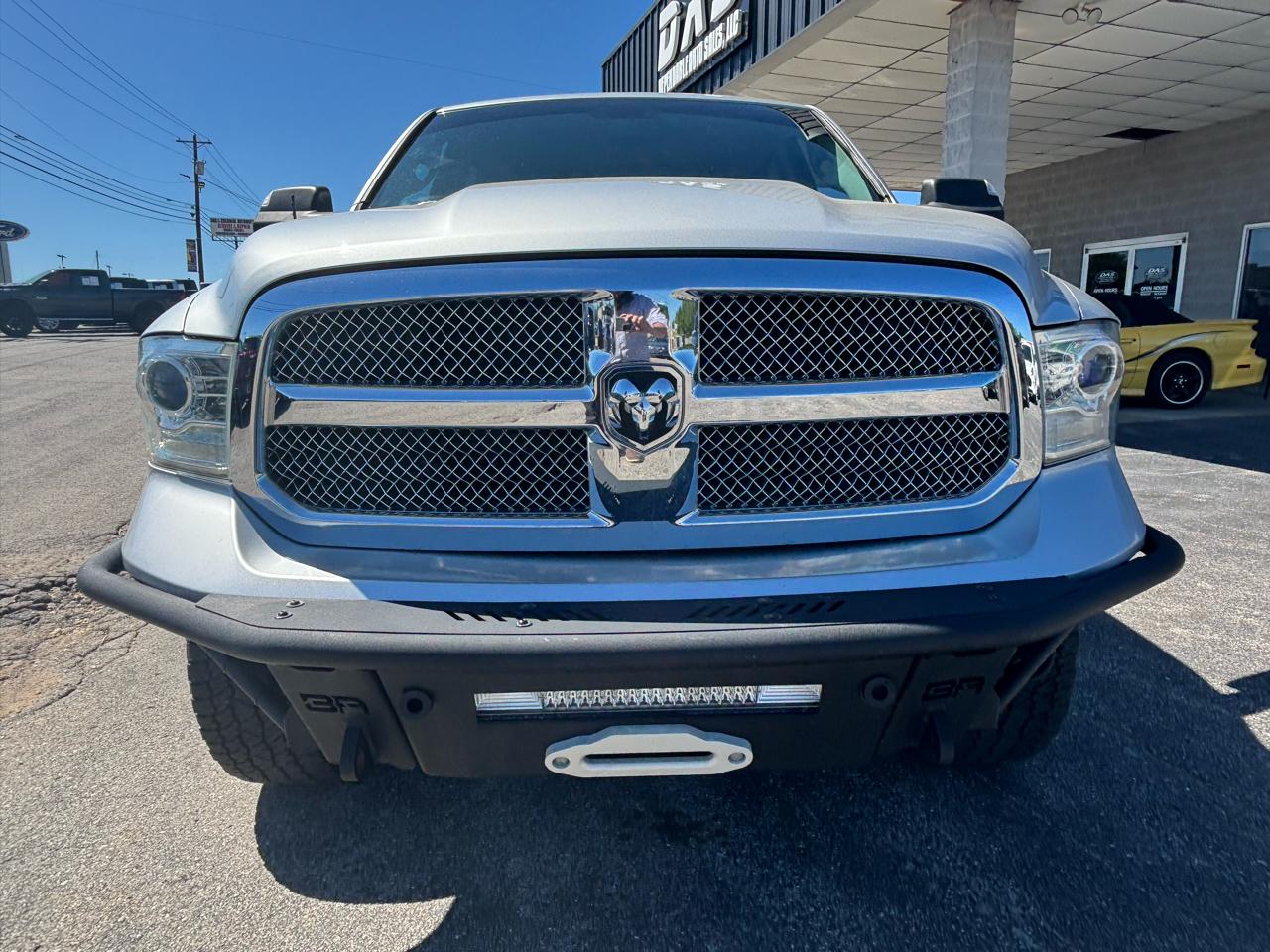 RAM 1500 4WD Crew Cab 140.5" Laramie Longhorn Edition 2013