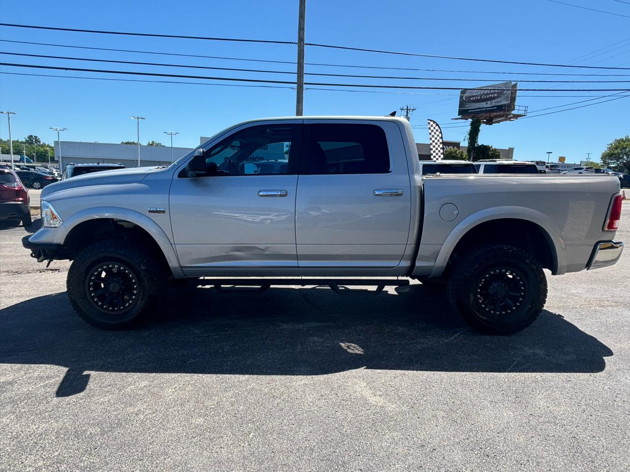 RAM 1500 4WD Crew Cab 140.5" Laramie Longhorn Edition 2013