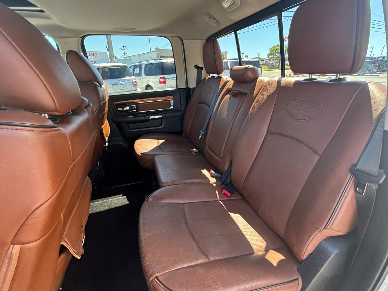 RAM 1500 4WD Crew Cab 140.5" Laramie Longhorn Edition 2013