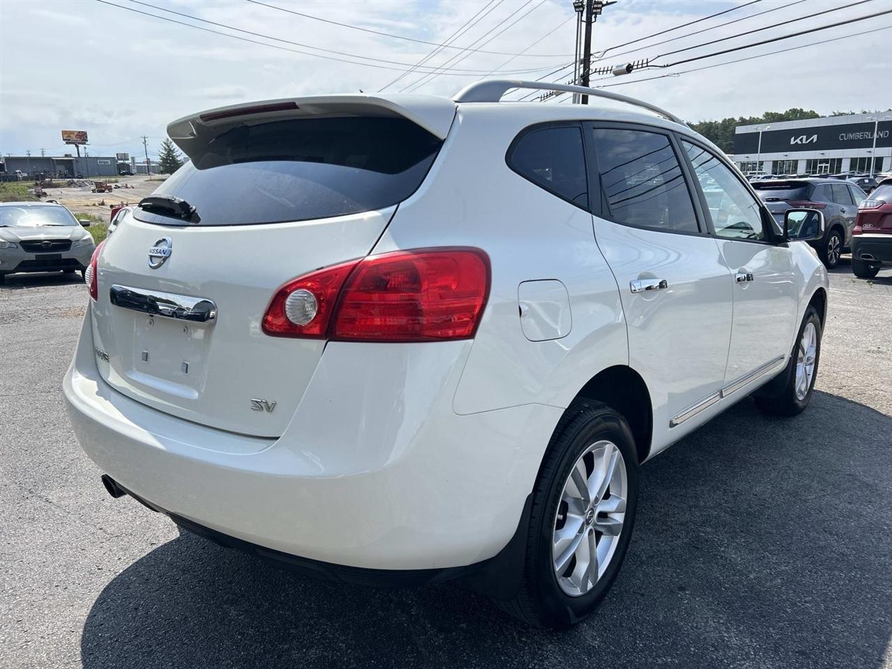 Nissan Rogue FWD 4dr SV 2012