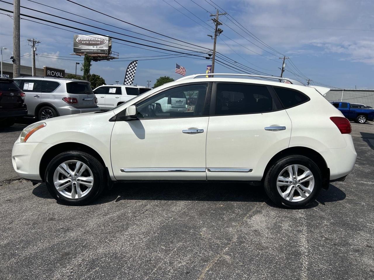 Nissan Rogue FWD 4dr SV 2012