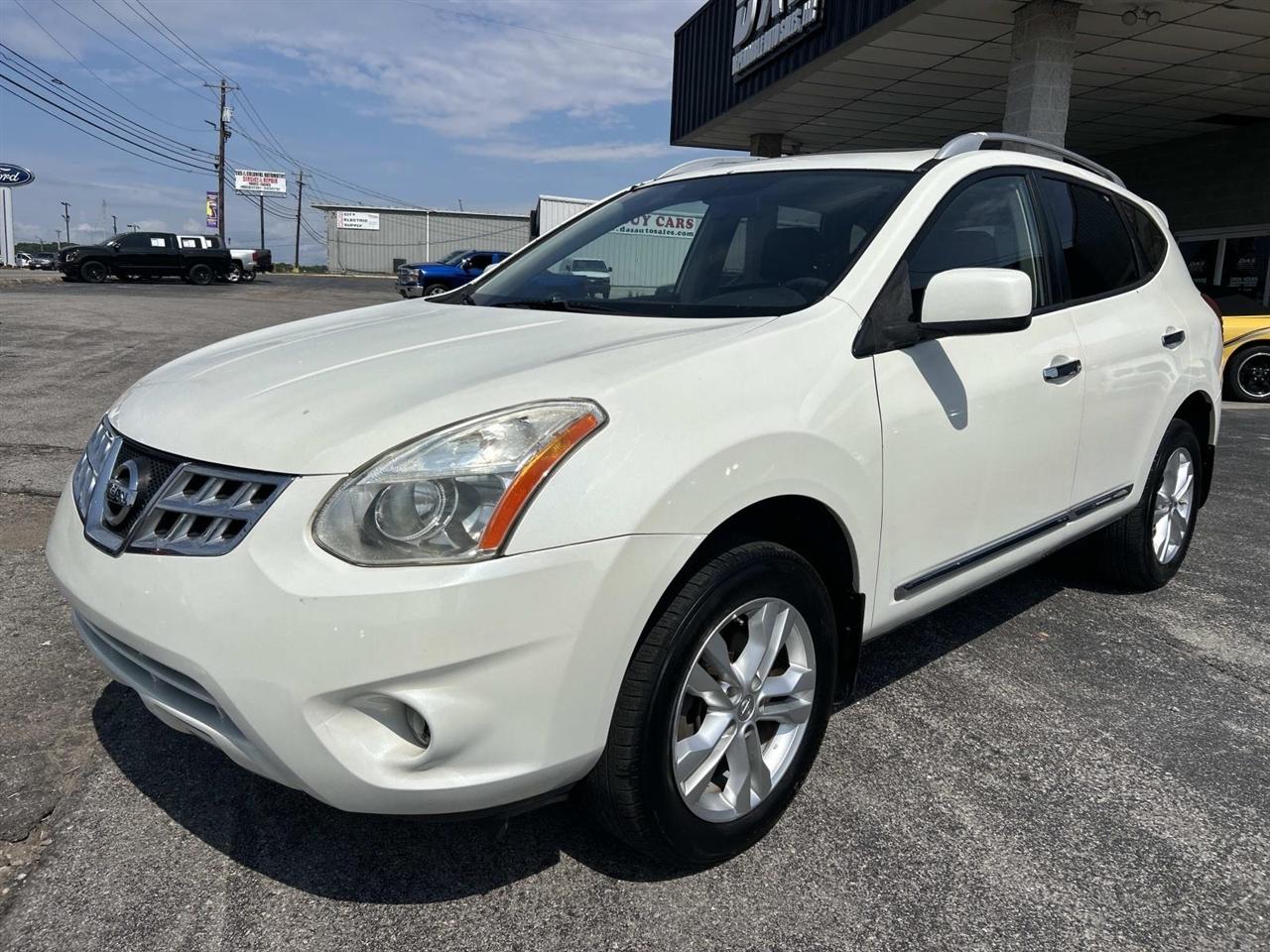 Nissan Rogue FWD 4dr SV 2012