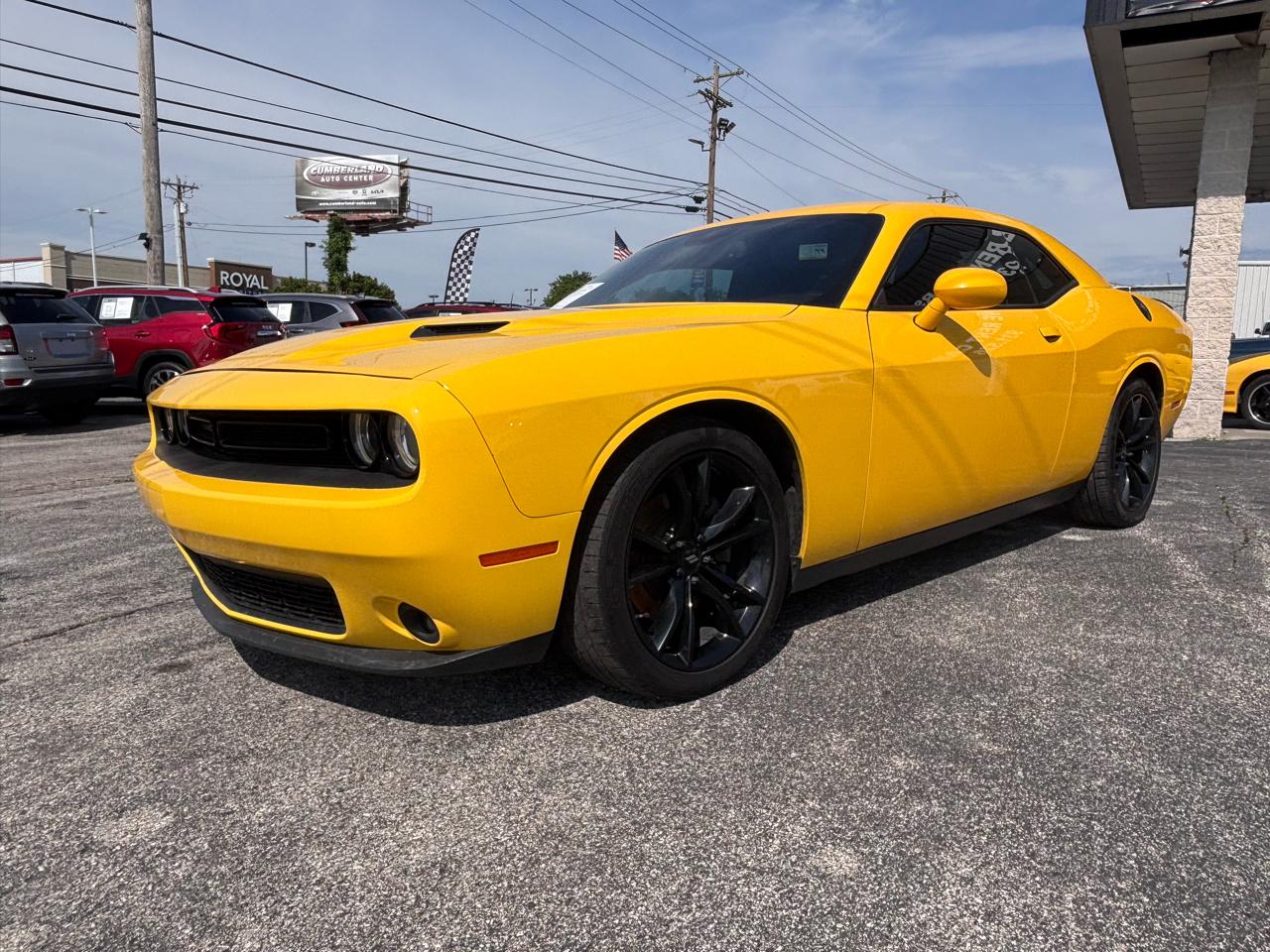 Dodge Challenger SXT RWD 2018
