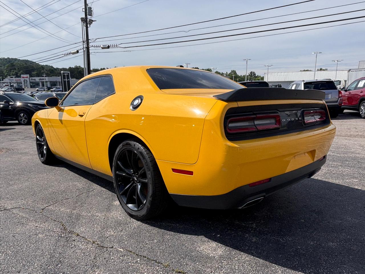 Dodge Challenger SXT RWD 2018