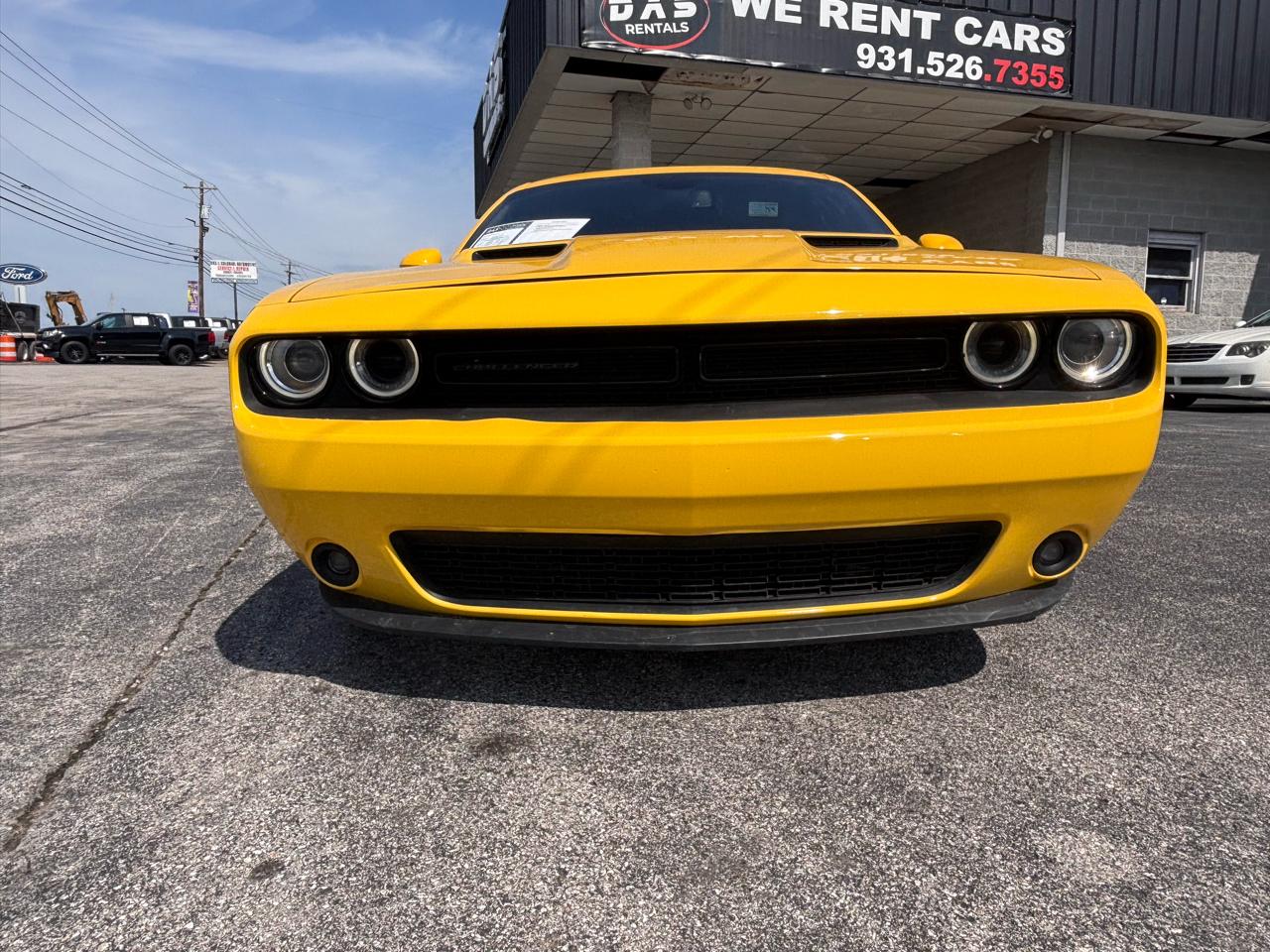 Dodge Challenger SXT RWD 2018