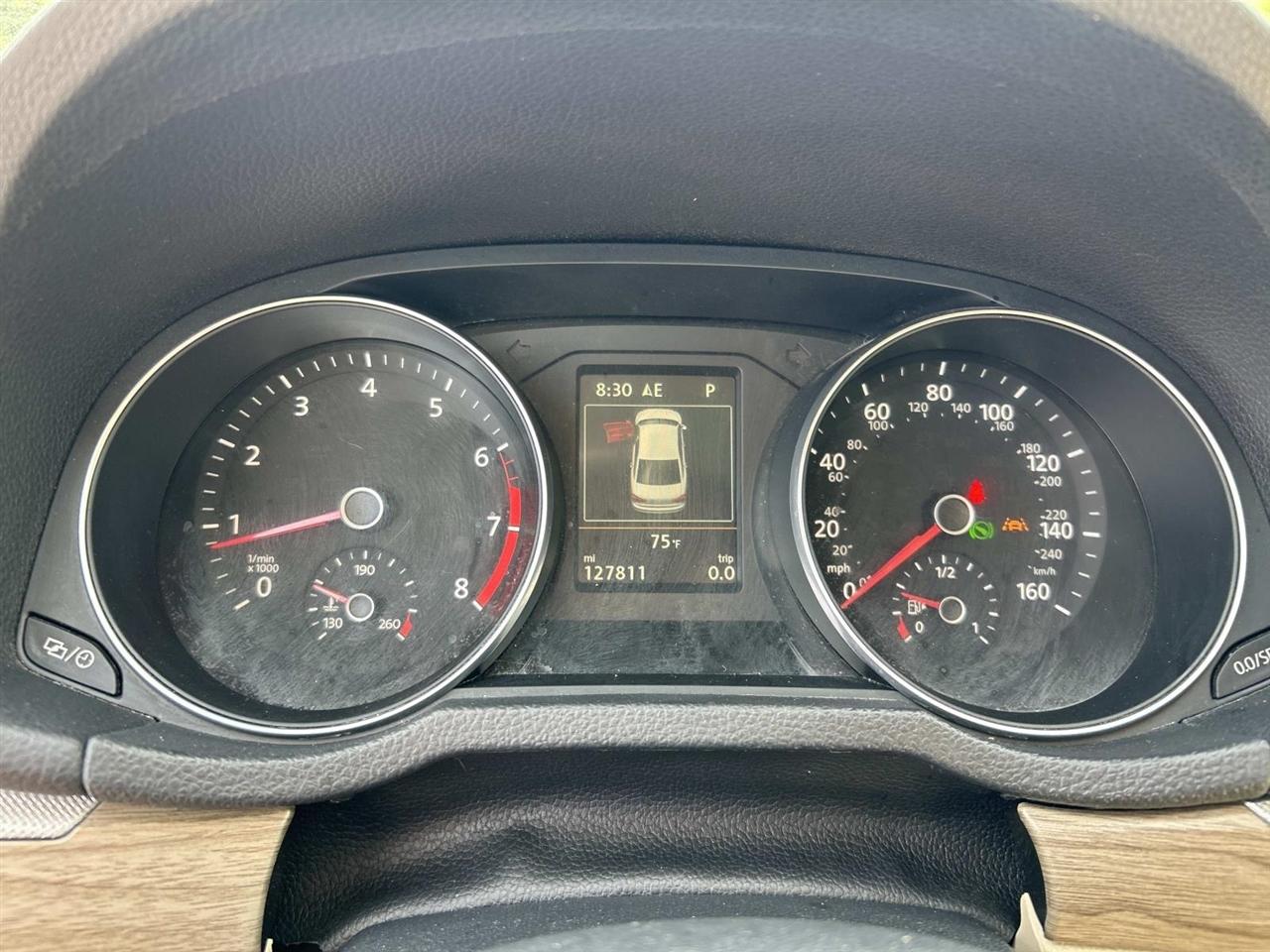 Volkswagen Passat 1.8T SEL Premium Auto 2017