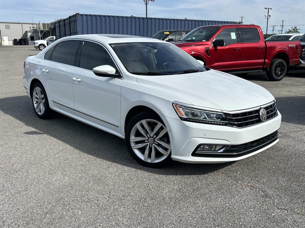Volkswagen Passat 1.8T SEL Premium Auto 2017