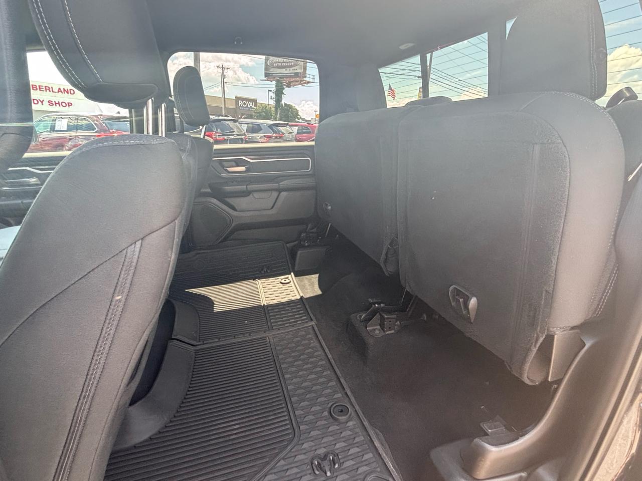 RAM 1500 Big Horn/Lone Star 4x4 Crew Cab 5'7" Box 2019