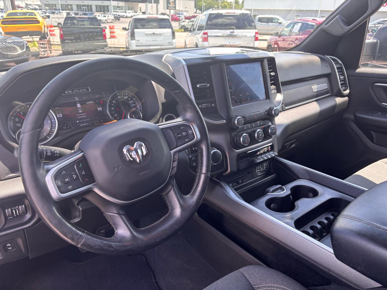 RAM 1500 Big Horn/Lone Star 4x4 Crew Cab 5'7" Box 2019