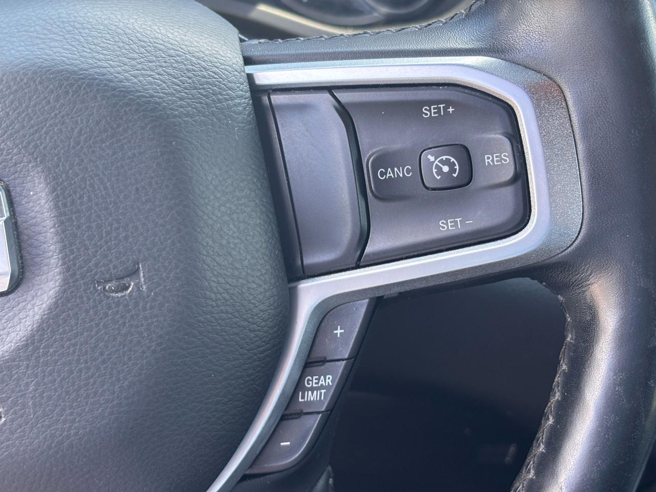 RAM 1500 Big Horn/Lone Star 4x4 Crew Cab 5'7" Box 2019