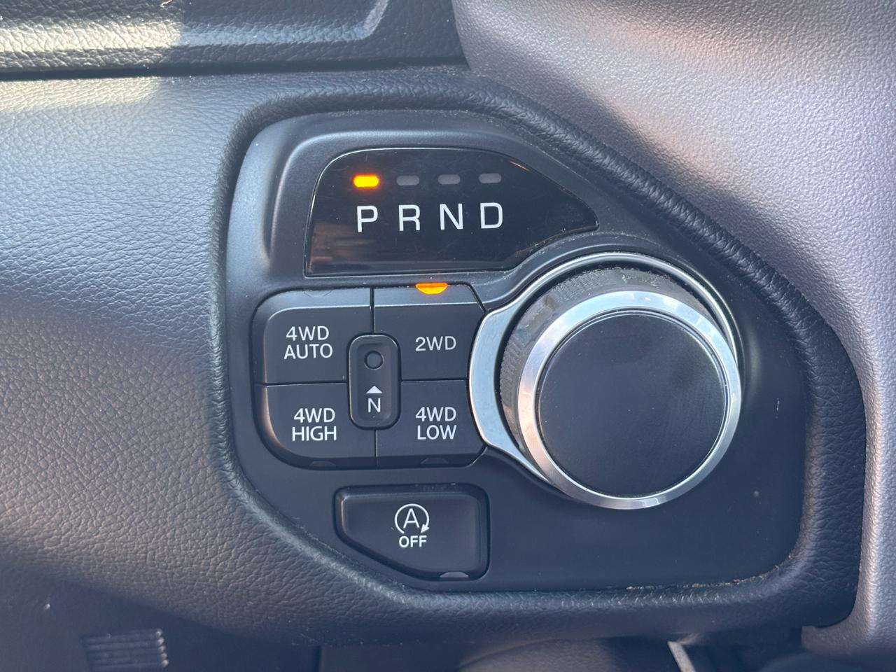 RAM 1500 Big Horn/Lone Star 4x4 Crew Cab 5'7" Box 2019