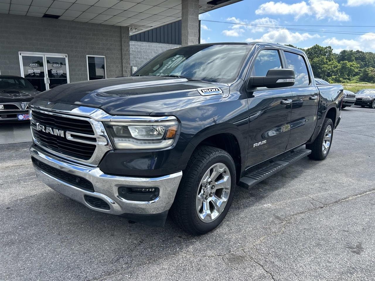 RAM 1500 Big Horn/Lone Star 4x4 Crew Cab 5'7" Box 2019