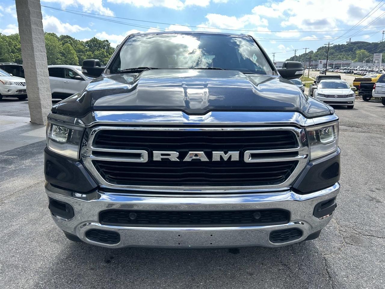 RAM 1500 Big Horn/Lone Star 4x4 Crew Cab 5'7" Box 2019