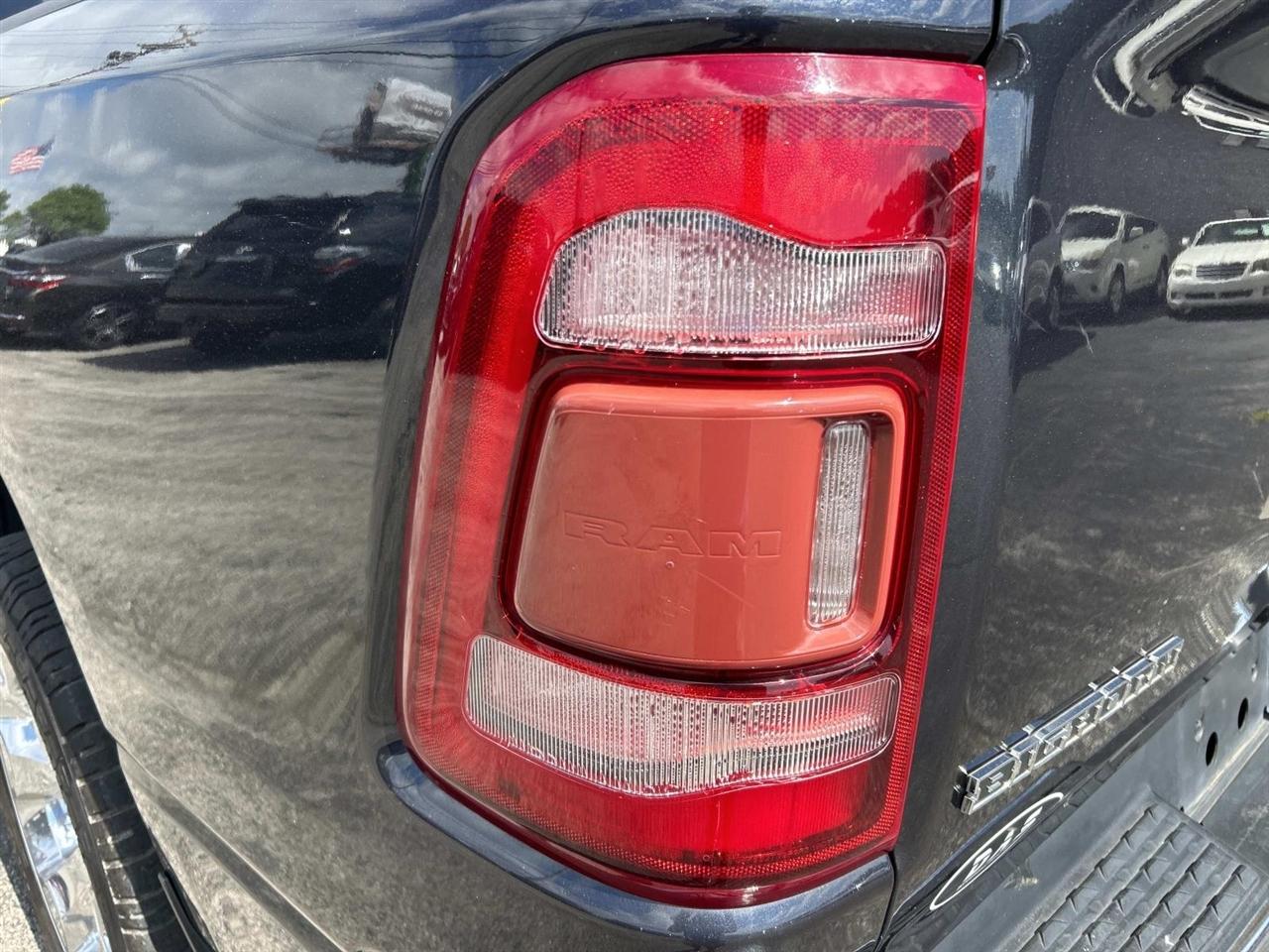 RAM 1500 Big Horn/Lone Star 4x4 Crew Cab 5'7" Box 2019
