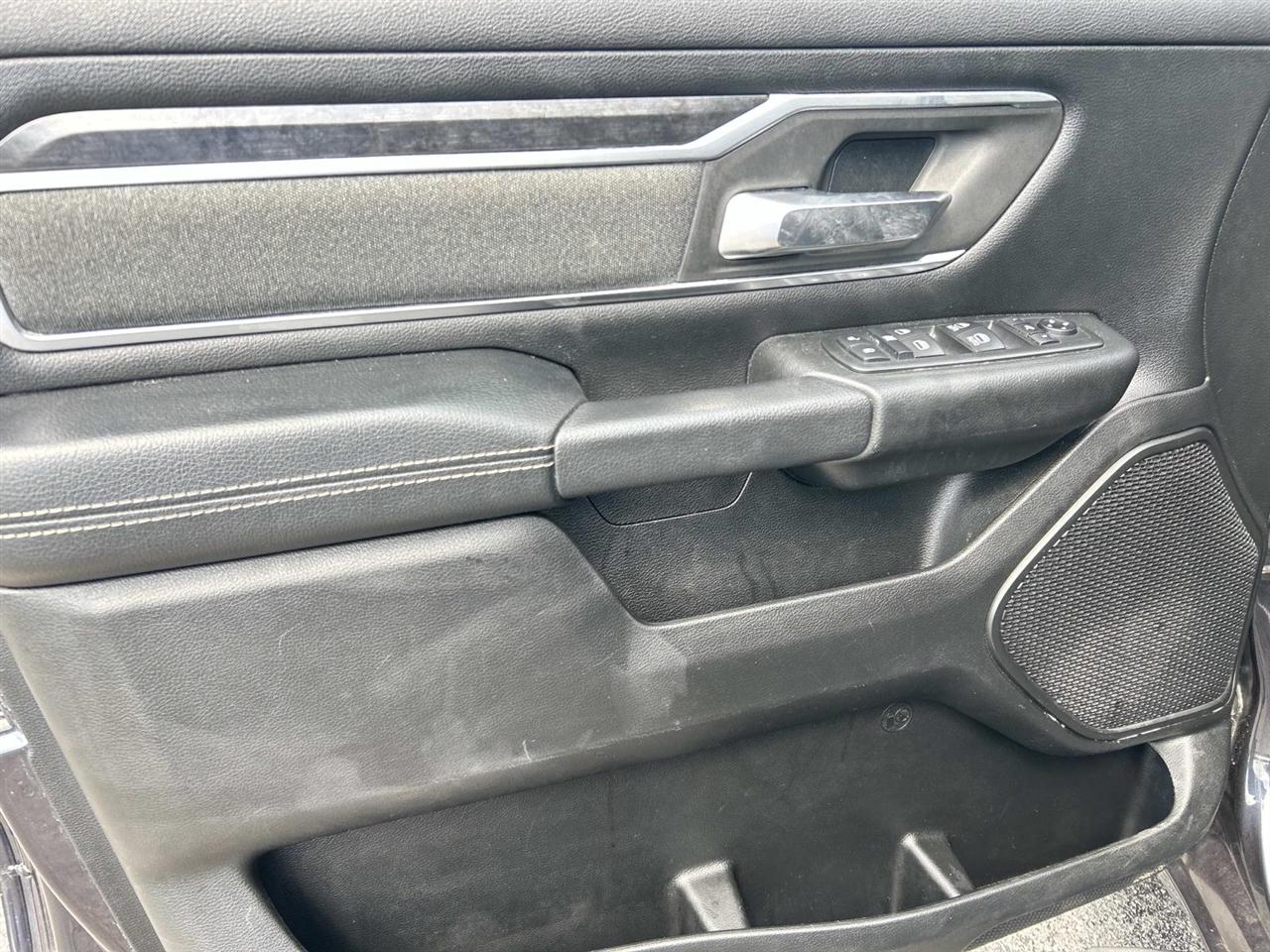 RAM 1500 Big Horn/Lone Star 4x4 Crew Cab 5'7" Box 2019