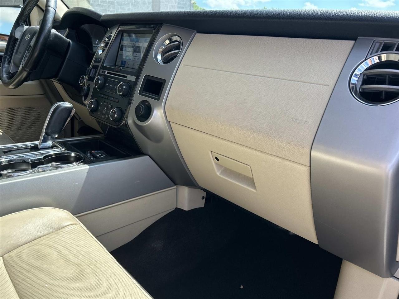 Ford Expedition 4WD 4dr Limited 2016