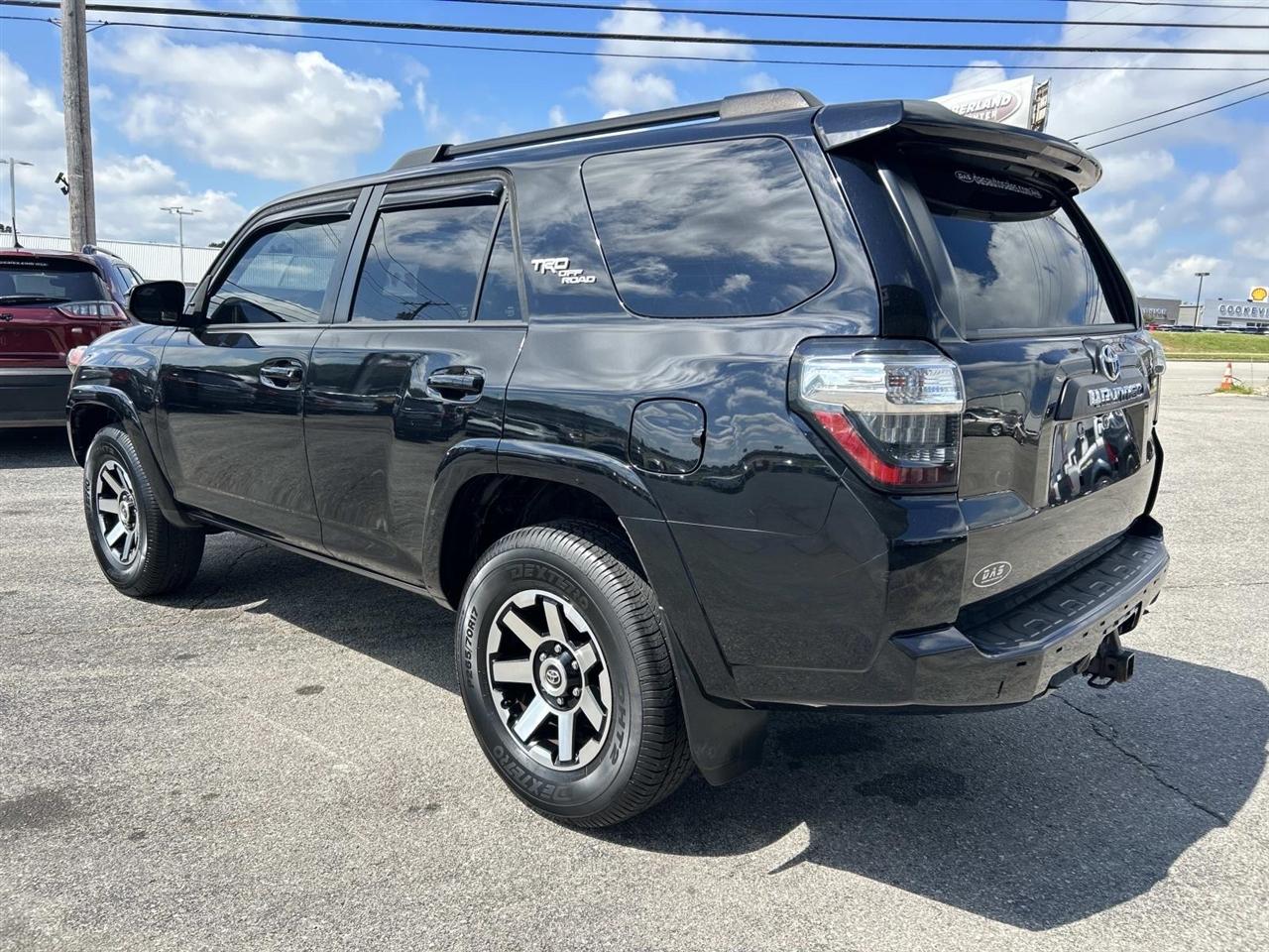Toyota 4Runner TRD Off Road Premium 4WD (Natl) 2020