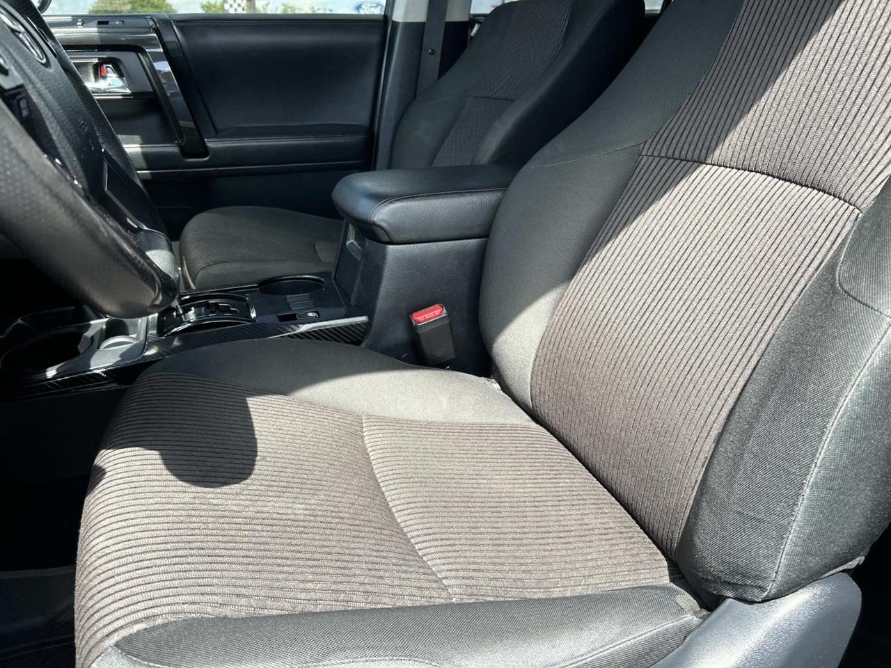Toyota 4Runner TRD Off Road Premium 4WD (Natl) 2020