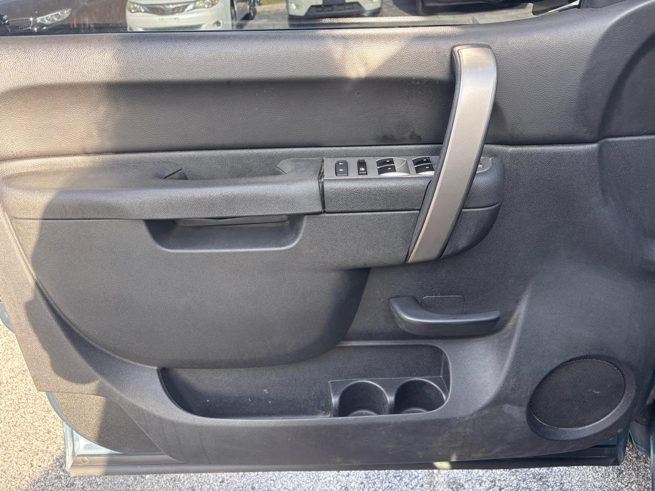 Chevrolet Silverado 1500 4WD Crew Cab 143.5" LT 2012