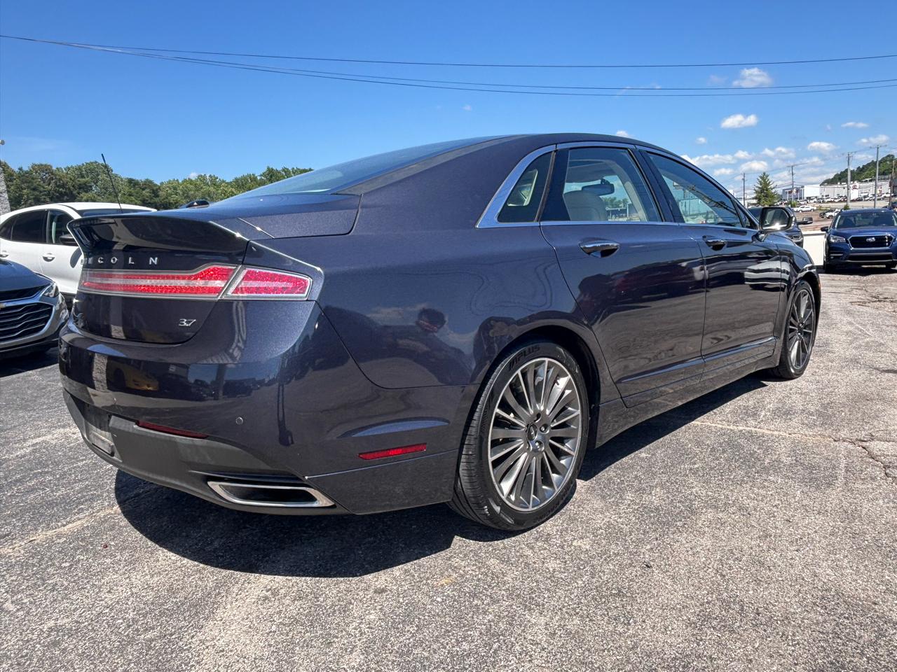 Lincoln MKZ 4dr Sdn FWD 2014