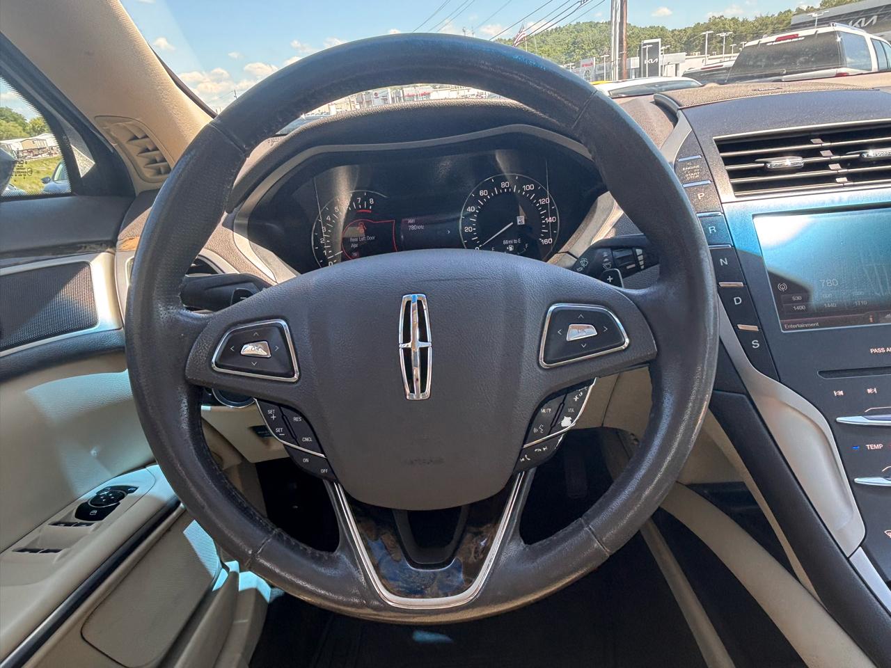 Lincoln MKZ 4dr Sdn FWD 2014