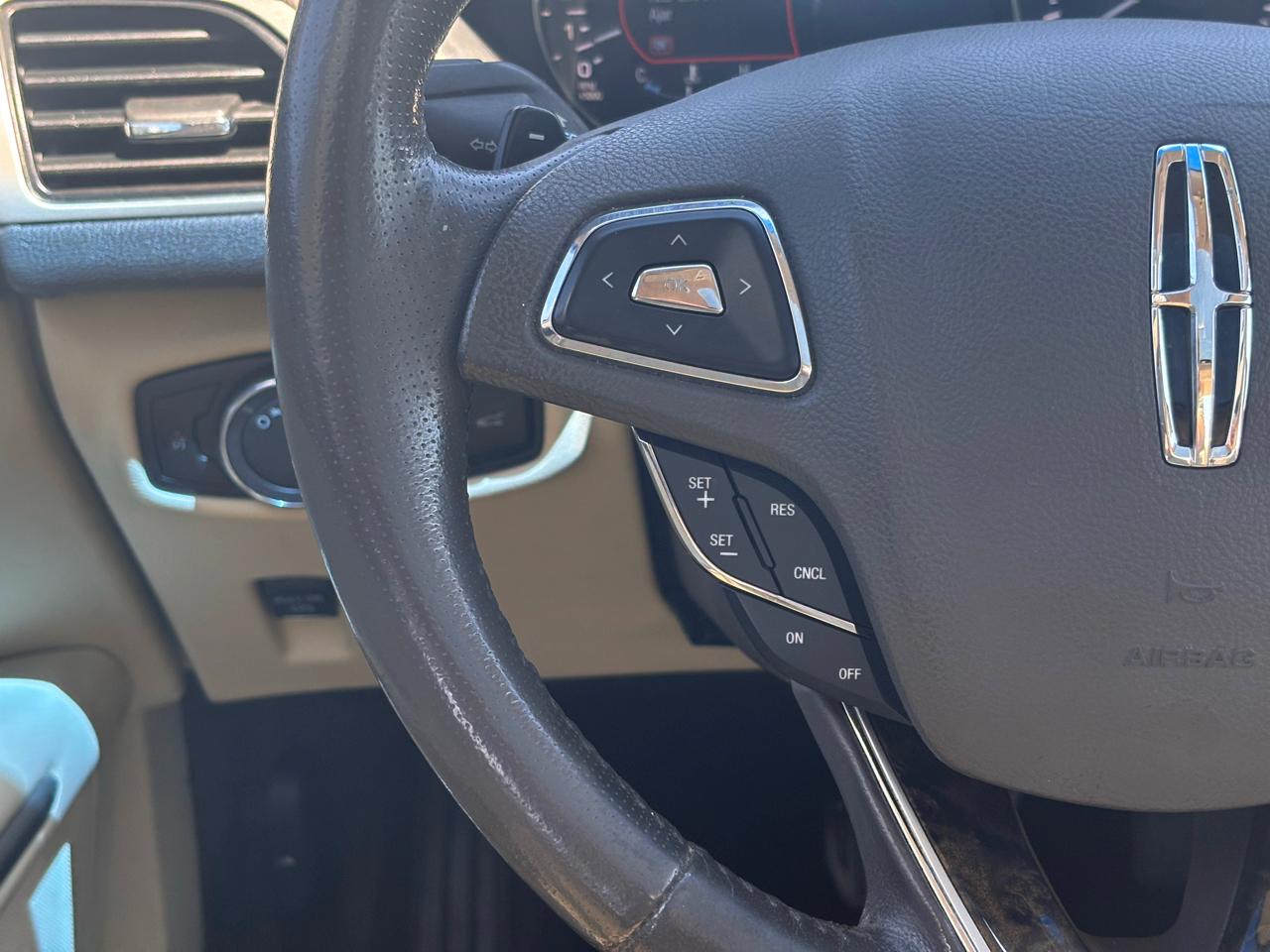 Lincoln MKZ 4dr Sdn FWD 2014