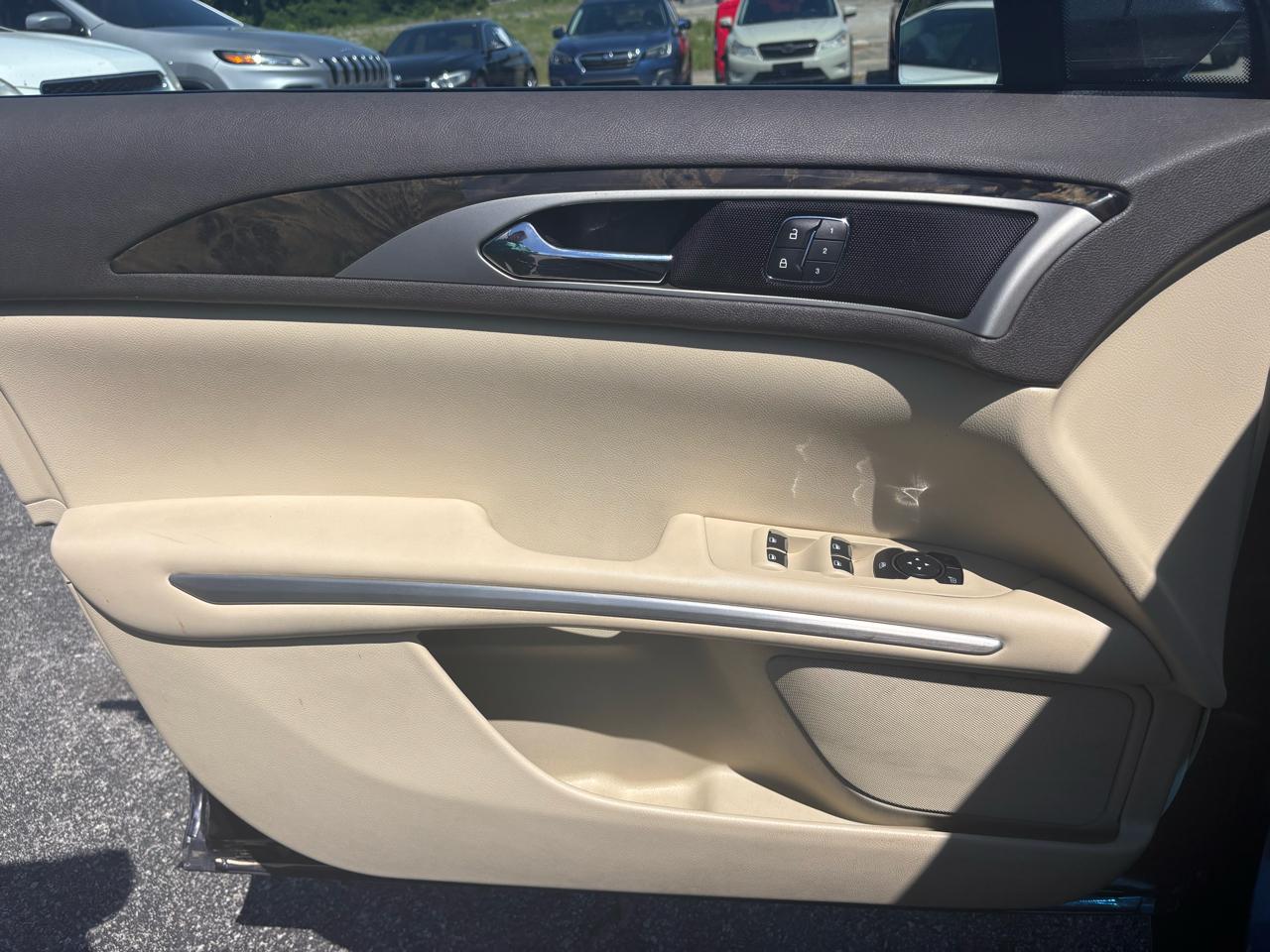 Lincoln MKZ 4dr Sdn FWD 2014