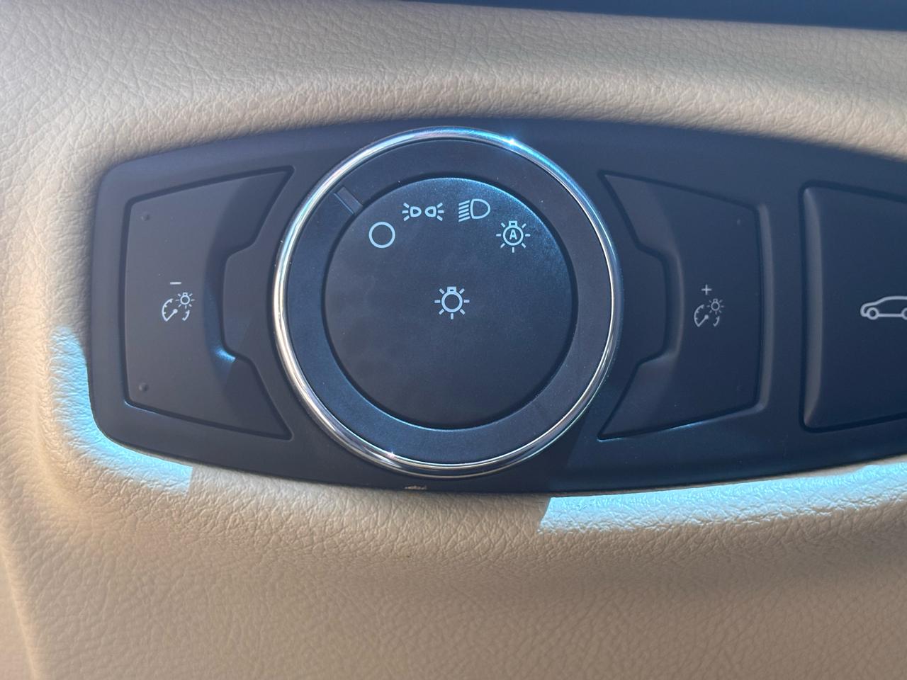 Lincoln MKZ 4dr Sdn FWD 2014