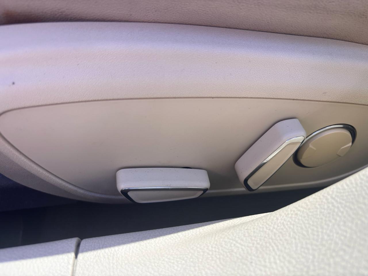 Lincoln MKZ 4dr Sdn FWD 2014