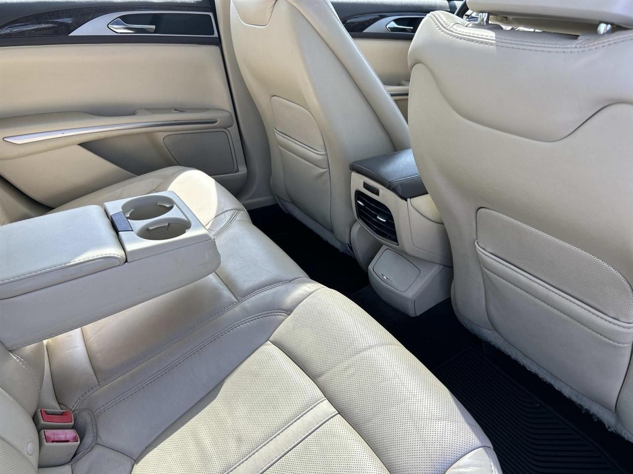Lincoln MKZ 4dr Sdn FWD 2014